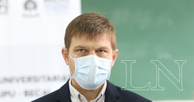 La Nación / Docentes no vacunados contra el COVID-19 igual deben ir a clases, dice el MEC