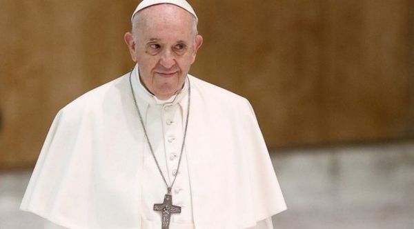 El papa dice que ni se le pasó por la cabeza renunciar al pontificado