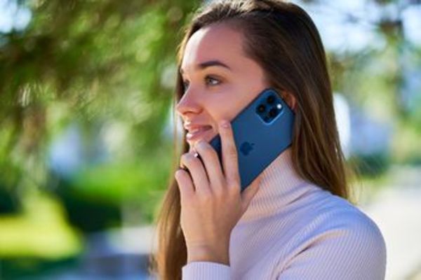 Con el iPhone 13 se podrá hacer llamadas donde no hay señal