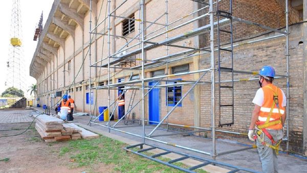 Inician obras en el estadio Feliciano Cáceres
