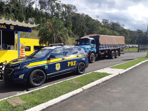 Decomisan 400 cajas de CIGARRILLOS producidos por TABESA