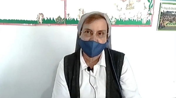 Directora de Escuela "inconsciente" no se vacunó contra el Covid-19 - Noticiero Paraguay