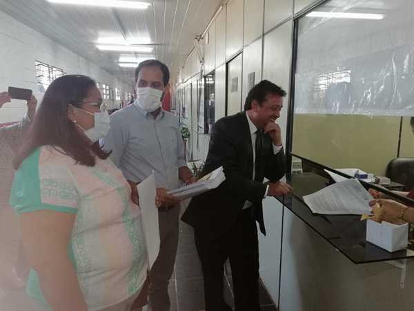 Candidato a intendente aprovecha audios para su campaña política - La Clave