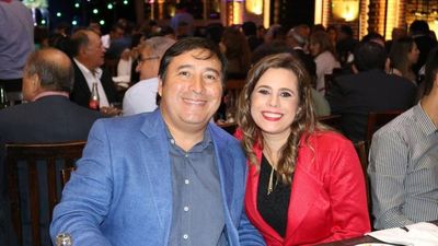 ¡La diputada del poliamor! Kattya presume el apoyo de su esposo