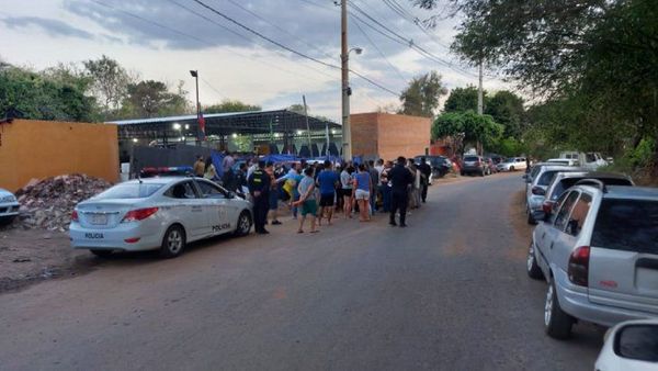 Iglesia denunciada por polución sonora es clausurada por falta de permisos