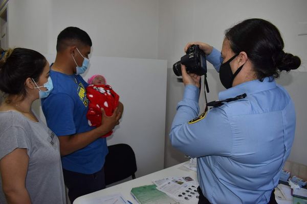 Cedulación hasta en terapia en el Hospital de Clínicas - Nacionales - ABC Color