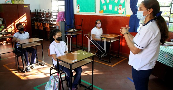La Nación / OTEP-A pide tomar medidas ante importante cantidad de docentes no vacunados