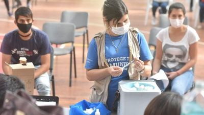 Covid-19: Aplicación de primera dosis "será más lenta", dice Borba