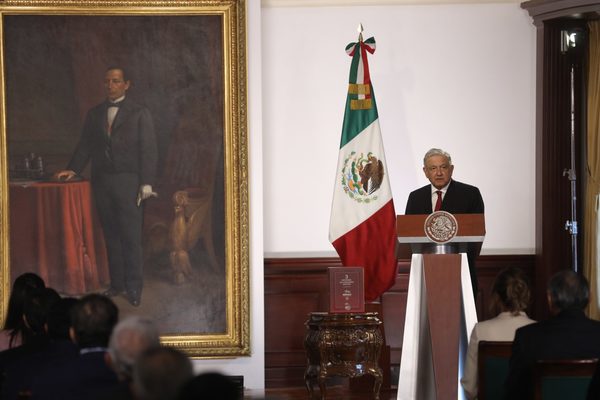 López Obrador presentará una reforma contra privatización de sector eléctrico - MarketData