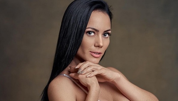 Pamela Rodríguez sigue con sus transmisiones para el extranjero - Teleshow