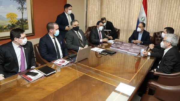 Hacienda presenta presupuesto general para el 2022 por un total de G. 92 billones
