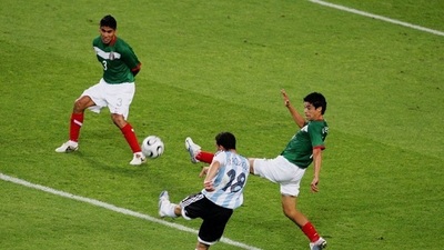 Exgolero de México despierta llorando al recordar el gol de Maxi