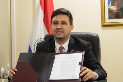 Secretaría de la Juventud suma 1.000 becas más a su oferta preexistente - El Trueno