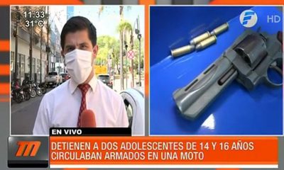Detienen a dos adolescentes que circulaban armados | Telefuturo
