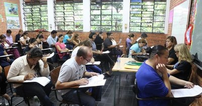 La Nación / Aplazo generalizado: el 85% de los educadores no pasó los exámenes para directores
