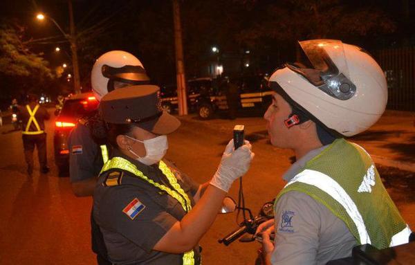 Diputados en contra de la eliminación de alcotest en barreras