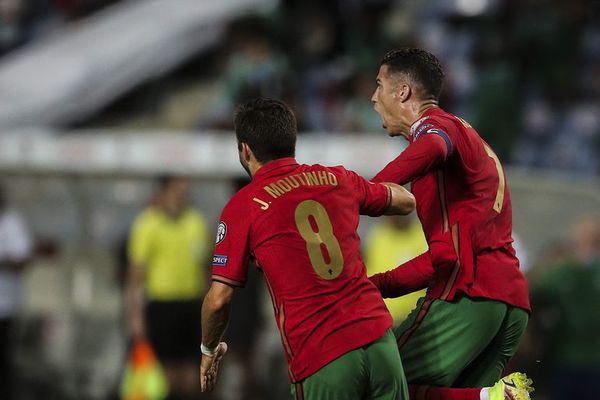 Un Cristiano de récord salva a Portugal - Fútbol Internacional - ABC Color