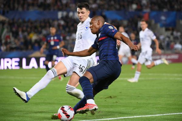 La expulsión de Koundé lastra a Francia - Fútbol Internacional - ABC Color