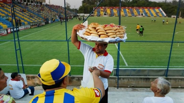 Diario HOY | Vendedores ambulantes piden volver a las canchas: "Es absurdo que prohiban"