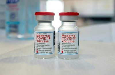 Covid-19: Moderna presenta datos para solicitar su tercera dosis para población general - Mundo - ABC Color