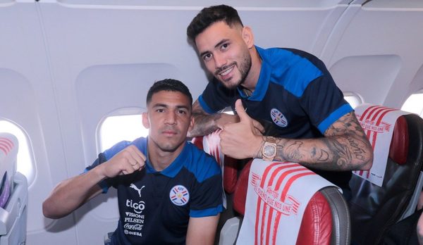 Los 5 jugadores que no viajaron con la delegación albirroja a Ecuador