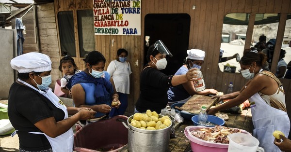 La Nación / Abdo Benítez vetará parcialmente el proyecto de ley sobre ollas populares