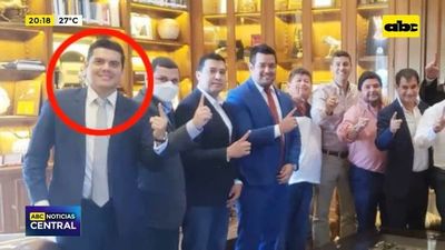 Funcionario de diputados con “superpoderes”: de vacaciones, trabajando y con HC al mismo tiempo - ABC Noticias - ABC Color