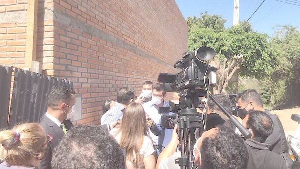 Crónica / Clausuraron la iglesia del “profeta” ruidoso