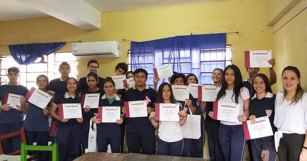 La Nación / Jóvenes recibirán educación financiera