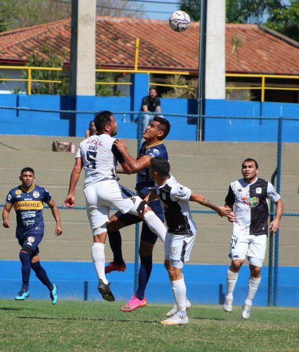 Empate en la regularización en Intermedia - Fútbol de Ascenso de Paraguay - ABC Color
