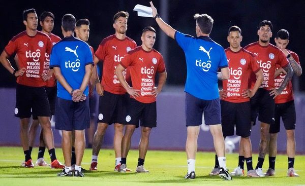 Sin Cardozo Lucena ni Villasanti, Berizzo ya tendría el equipo para medir a Ecuador esta tarde