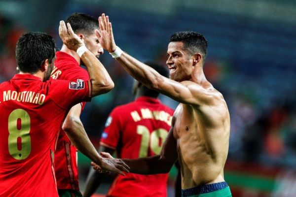 Un Cristiano de récord salva a Portugal