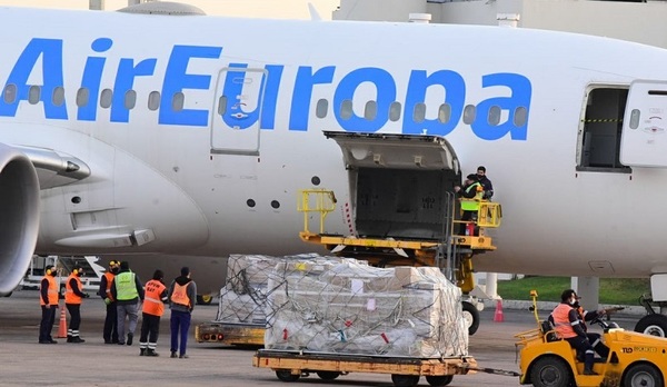 Paraguay recibió 50.800 dosis de Moderna para seguir con el plan de vacunación