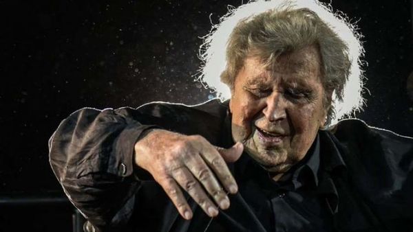 Muere Mikis Theodorakis, el compositor de Zorba el griego a quien Grecia tenía en su propio Olimpo