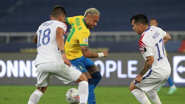 Juego entre Chile y Brasil resalta en otra jornada de Eliminatorias