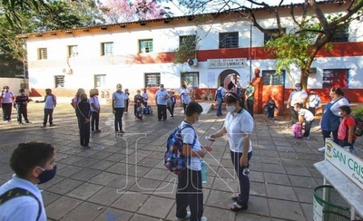 Diario HOY | Pediatras: “Los maestros no vacunados no deben estar a cargo de niños”