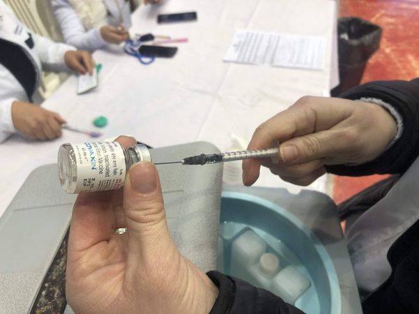 De 72.000 docentes, 11.600 aún no están vacunados - Nacionales - ABC Color