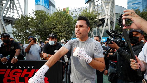 Óscar De la Hoya vuelve al boxeo a los 48 años