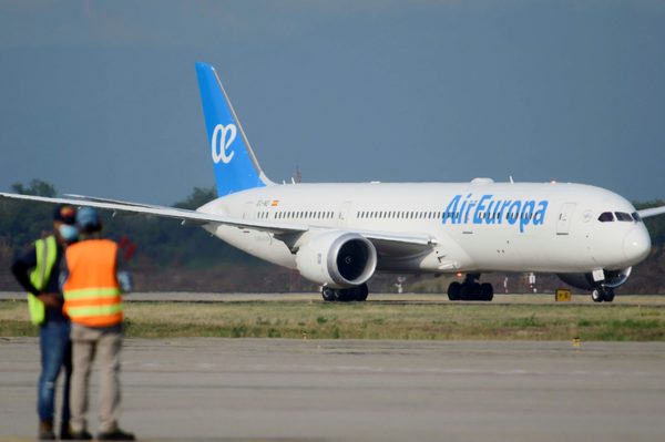 Aerolíneas, preocupadas por la incertidumbre del retorno de los vuelos en Paraguay - MarketData