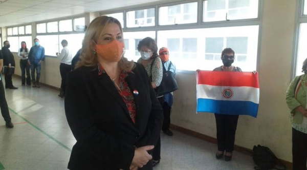 Absuelven a María Esther Roa por violación de la cuarentena sanitaria - Noticiero Paraguay