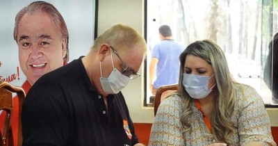 La Nación / “Parece una ciudad bombardeada”: gobernador anunció bacheos en CDE