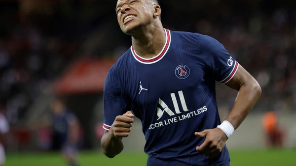 Mbappé, baja en Francia por problemas musculares