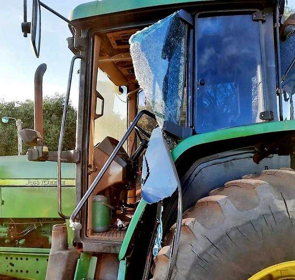 Supuestos campesinos atacan a tractorista en Itakyry - ABC en el Este - ABC Color