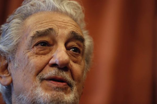 Plácido Domingo pensó en retirarse en 2022, pero seguirá cantando - Música - ABC Color