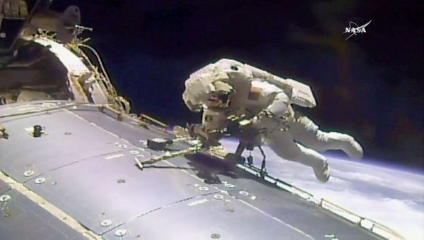 La NASA reprograma para el 12 de septiembre caminata espacial en la EEI