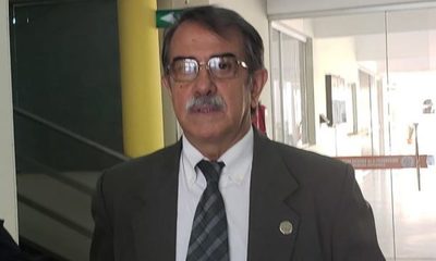 La UNCA "bolsa de gatos" de los políticos - Noticiero Paraguay