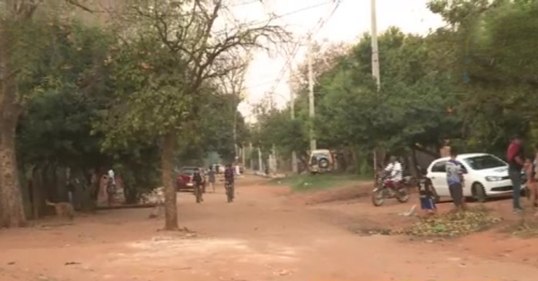 Vecinos de Luque denuncian falta de agua - C9N