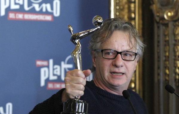 El español Javier Mariscal diseñó el cartel de los Premios Platino