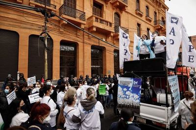 Los servicios personales representan el 30% del PGN 2022 - Nacionales - ABC Color