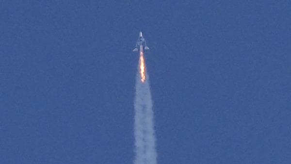 La nave Virgin Galactic de Richard Branson se desvió del curso durante su primer vuelo espacial | Ñanduti